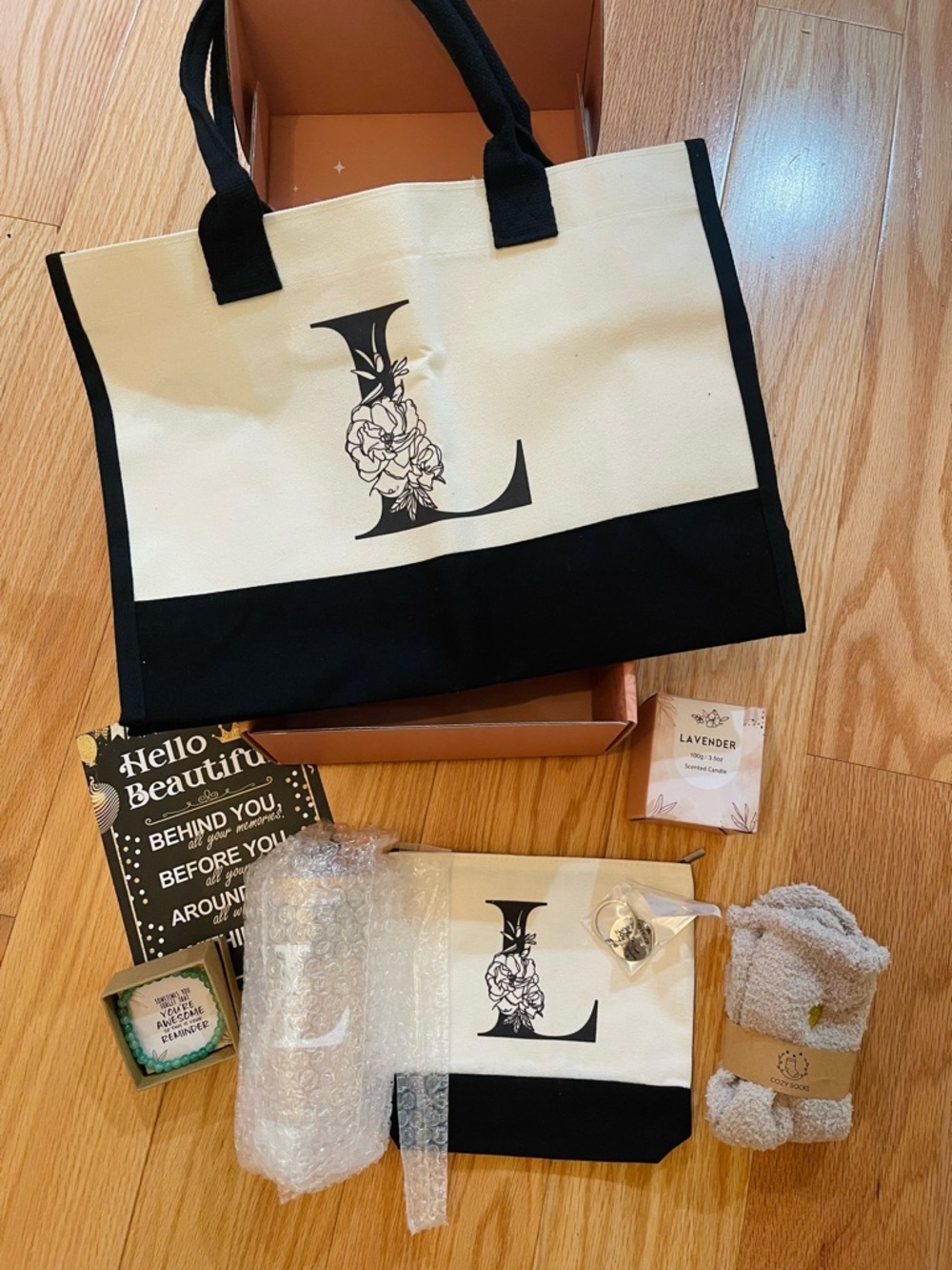 Monogram L Gift Box - Black & Crème